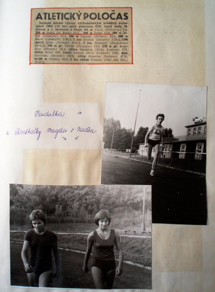 18. Na fotografiích Vendulka Šimková a Naďa Musilová s Magdou Vanžurovou